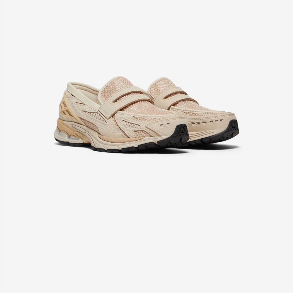 New Balance 1906L Loafer